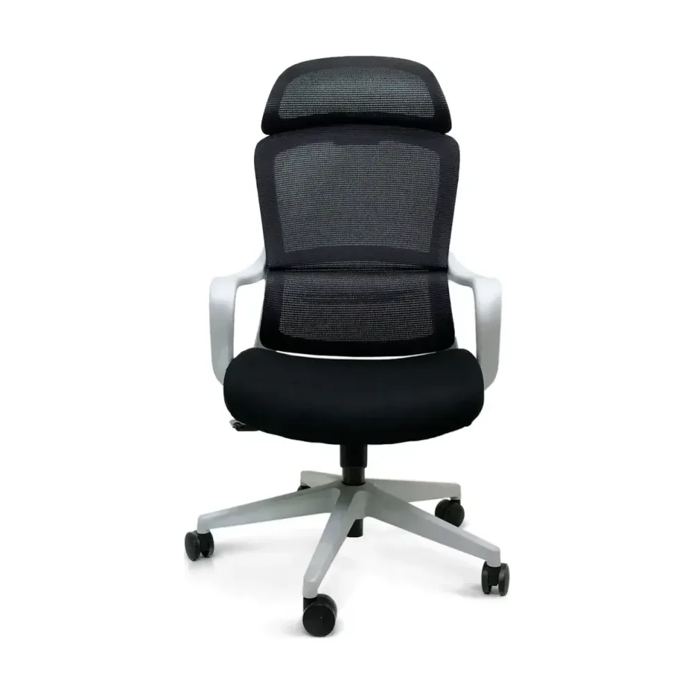 SILLA DIRECTIVA MODELO ESLOVAQUIA